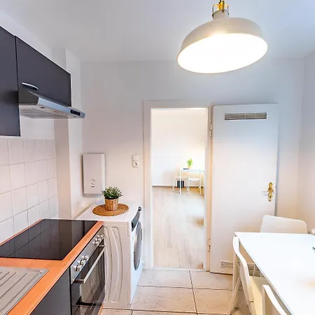 Monteurhaus Elberfeld 2 Bis Zu 10 Personen Garage *